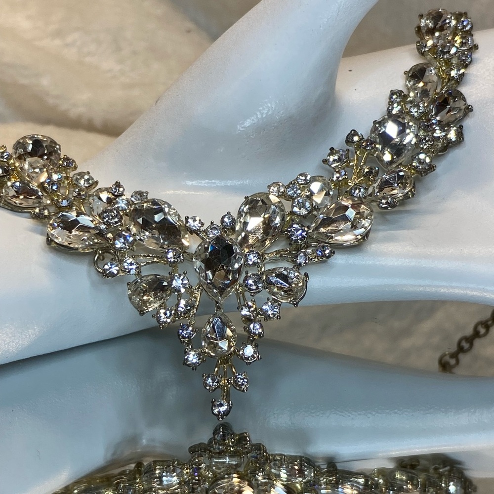 Vintage Rhinestone Bib Necklace Silver Tone 16-18” Multiple Shapes & Size stones - Picture 12 of 17